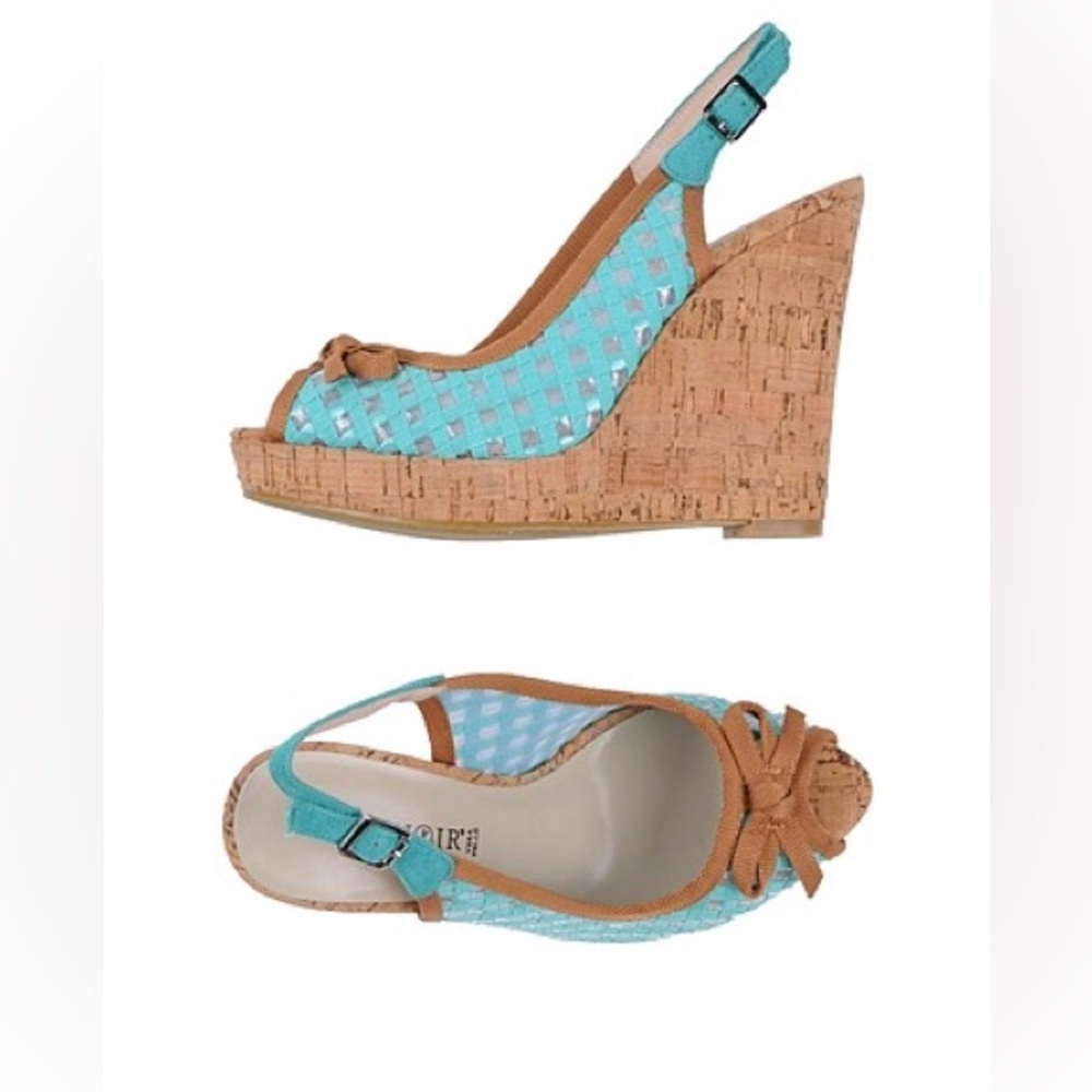 CAFeNOIR Blue Wedges with Bow detail Size 7